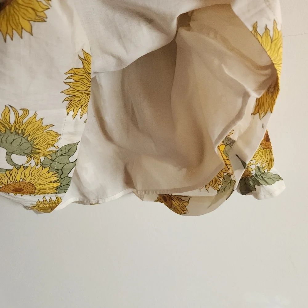 happy threads embrace sunny